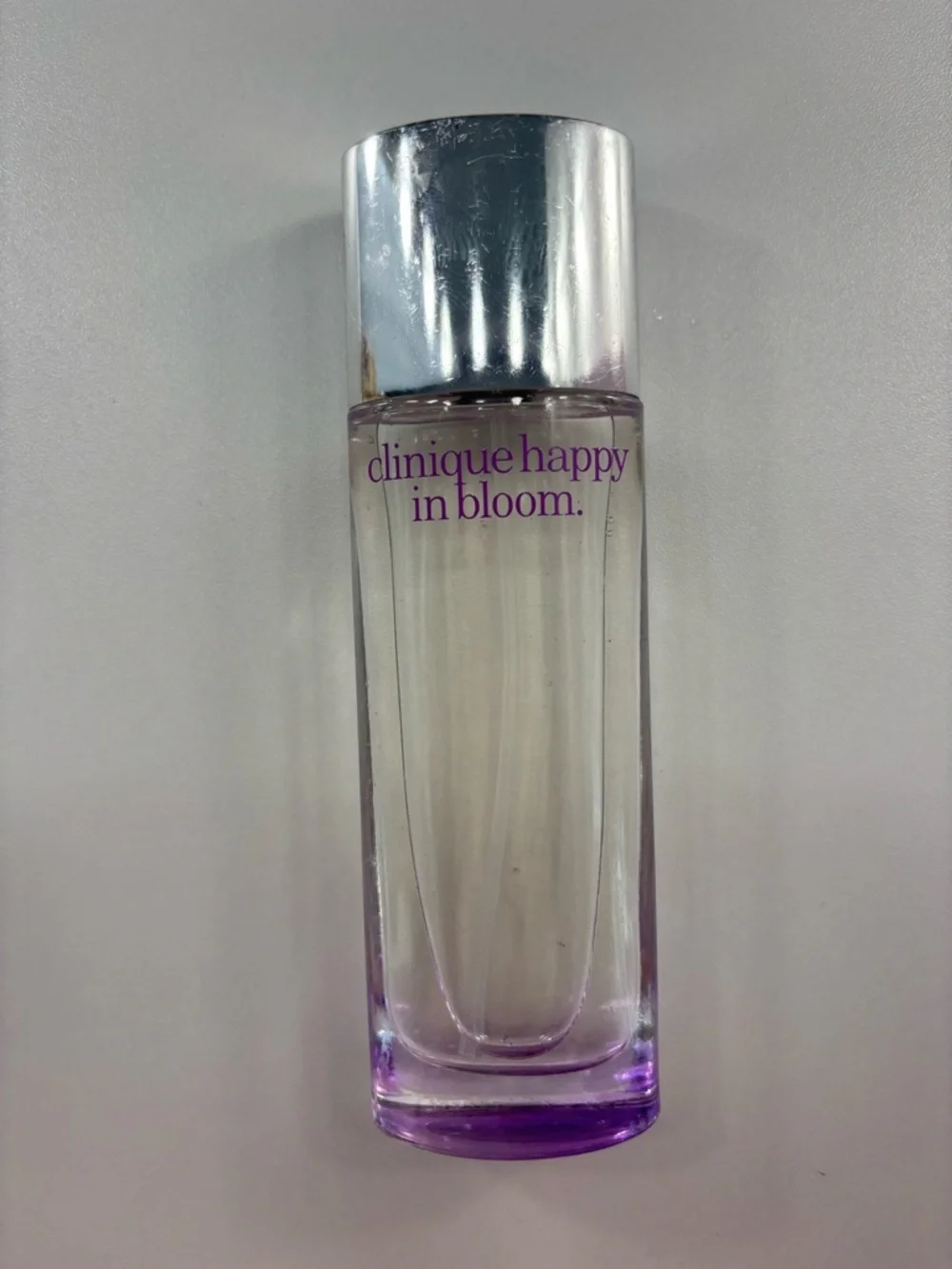 Clinique Perfume - Picture 1 of 4